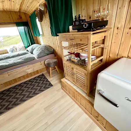 Kemp Maringotka Vývrtka